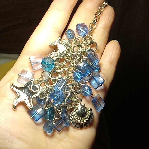 Necklace Blue beads on silver chain โ๏ธ starfish seashells - Picture 8 of 9